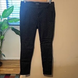 Forever 21 Black Skinny Jeans